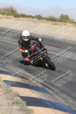 media/Dec-01-2025-Moto Forza (Mon) [[2daa91e15f]]/2-Intermediate Group/Session 4 (Turn 10 Inside)/